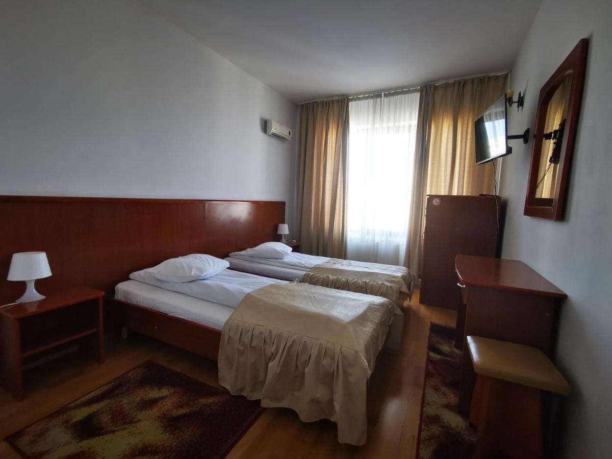 Hotel Unirea Focşani Exterior foto