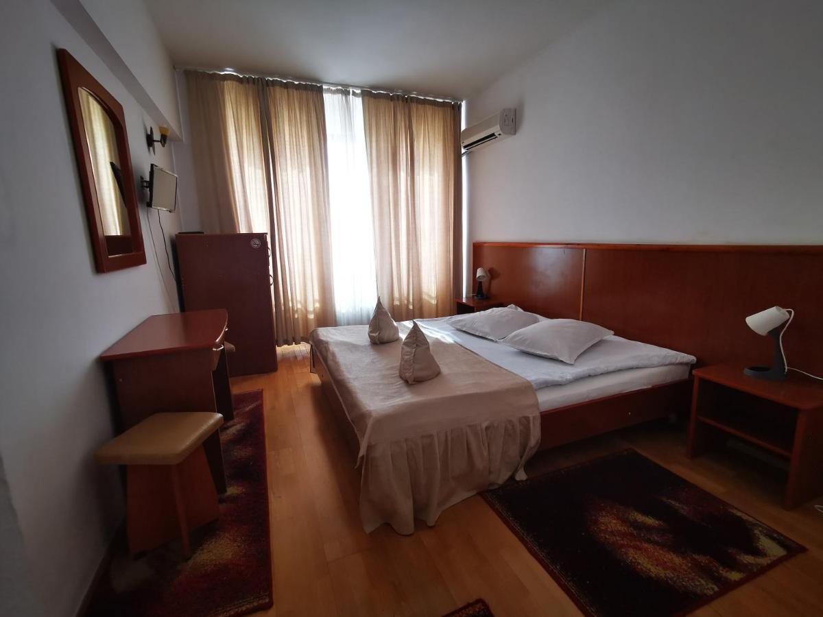 Hotel Unirea Focşani Exterior foto